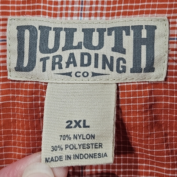 Duluth Trading Co Mens Short Sleeve Button Up Shirt Orange Plaid 2XL Nylon Blend - Picture 3 of 6